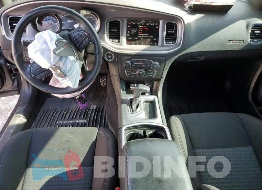 2C3CDXGJ0MH675197 Photo# 8