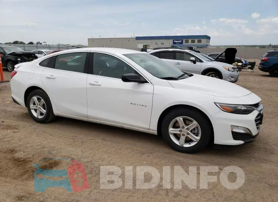 1G1ZB5ST6NF186579 Photo# 4
