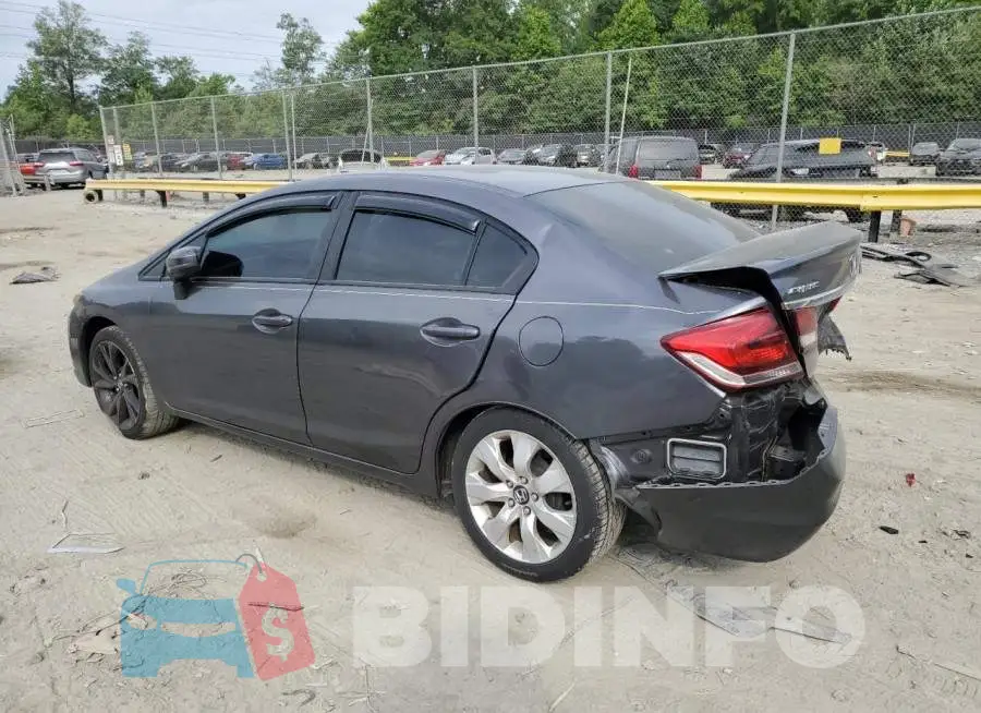 19XFB2F57EE025186 Photo# 2