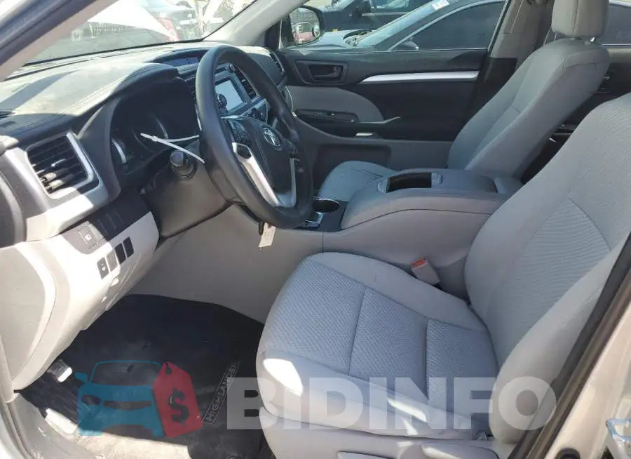 5TDZZRFH6JS246774 Photo# 7