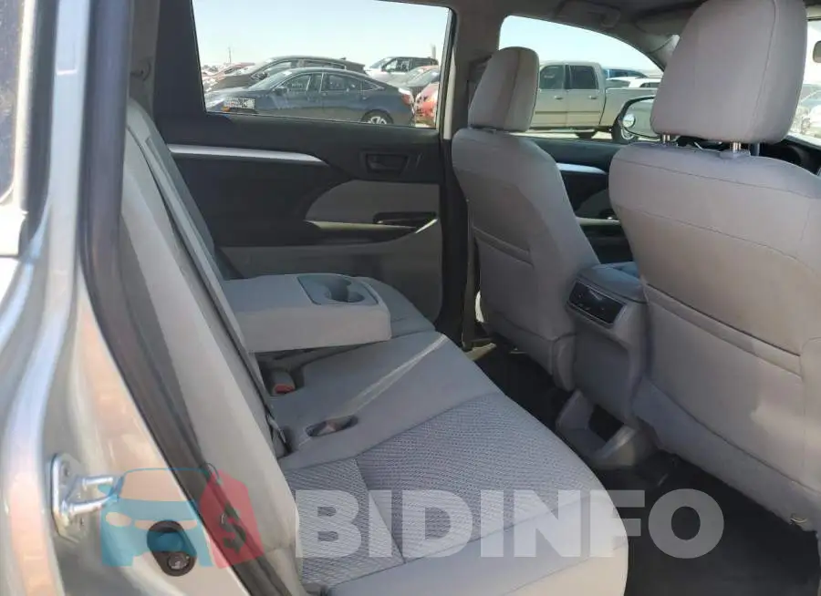 5TDZZRFH6JS246774 Photo# 10