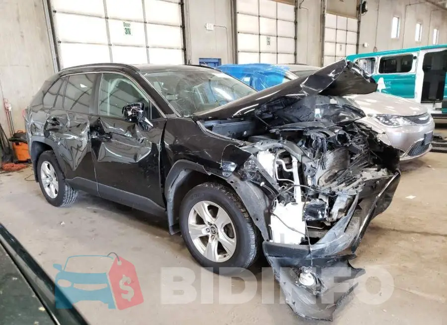 2T3P1RFV0MC174933 Photo# 4