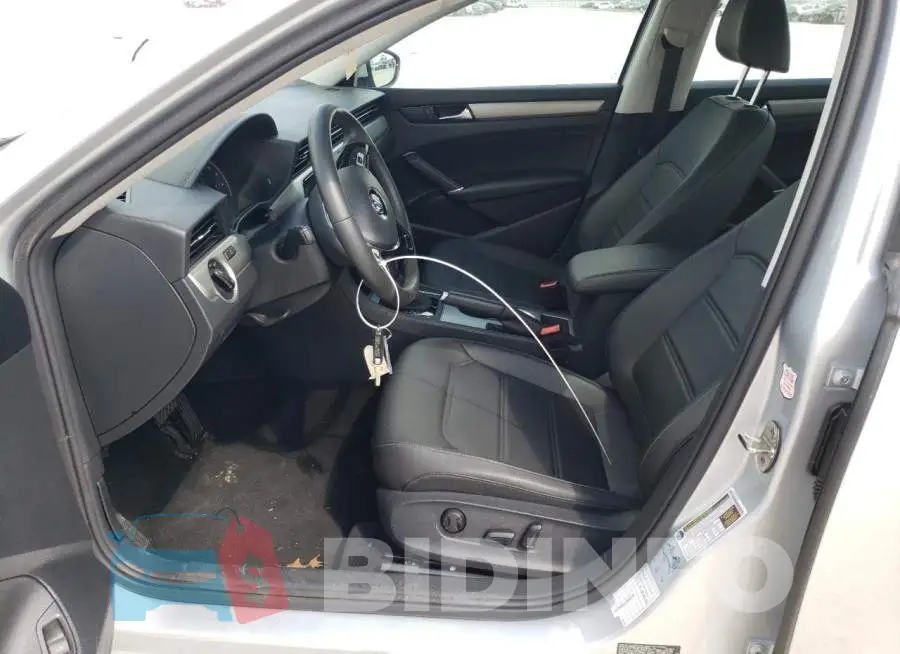 1VWSA7A34MC011785 Photo# 7