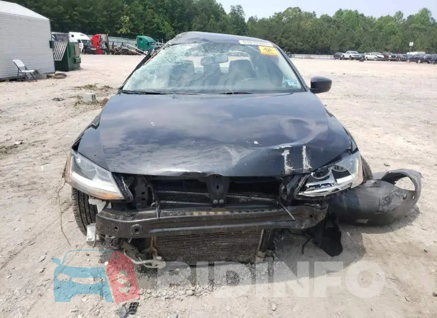 3VW2B7AJ0HM254008 Photo# 5