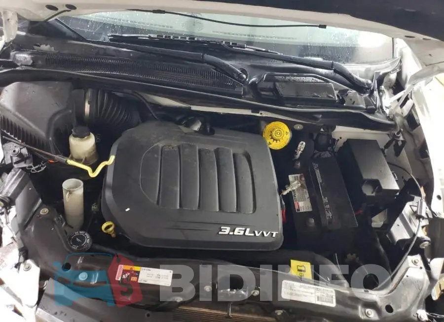 2C4RC1CGXGR304563 Photo# 11