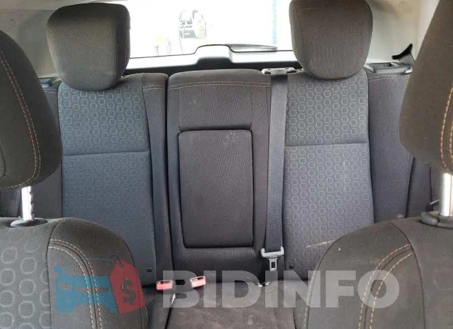3GNCJNSB0JL258164 Photo# 10