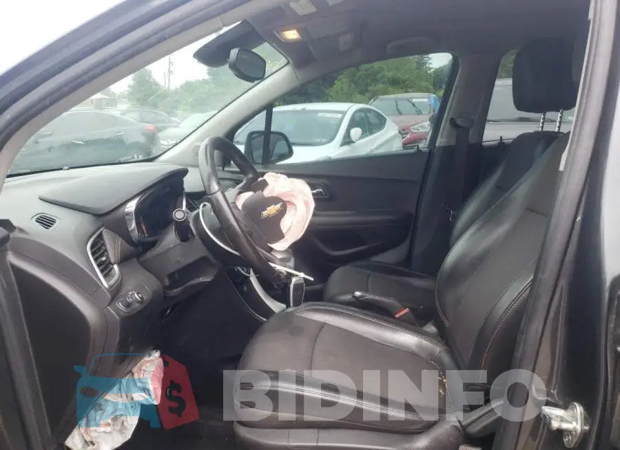 KL7CJLSB2JB679993 Photo# 7