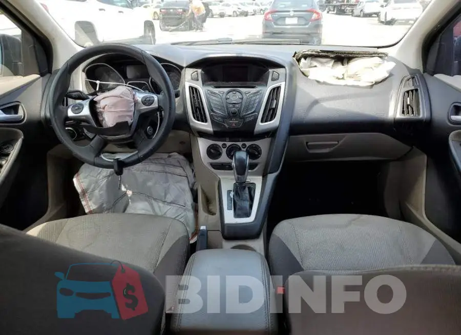 1FADP3F27EL272046 Photo# 8