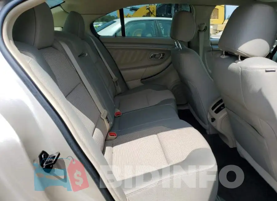 1FAHP2E86HG136991 Photo# 10