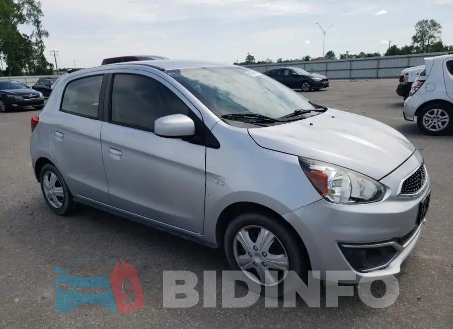 ML32A3HJ9HH007808 Photo# 4