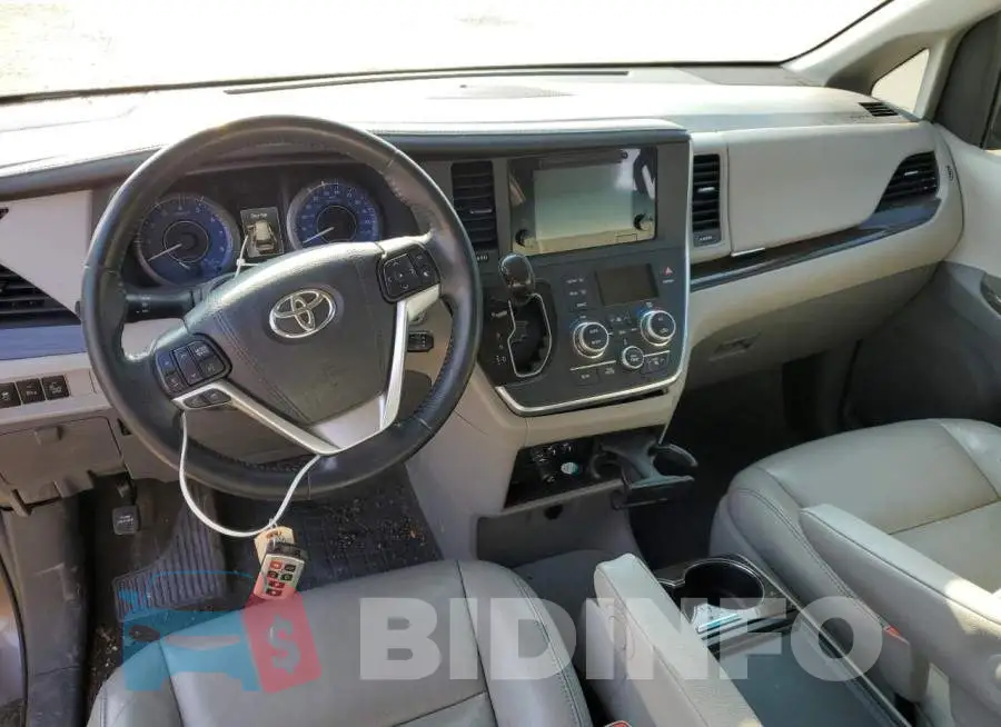 5TDYK3DCXGS715457 Photo# 8
