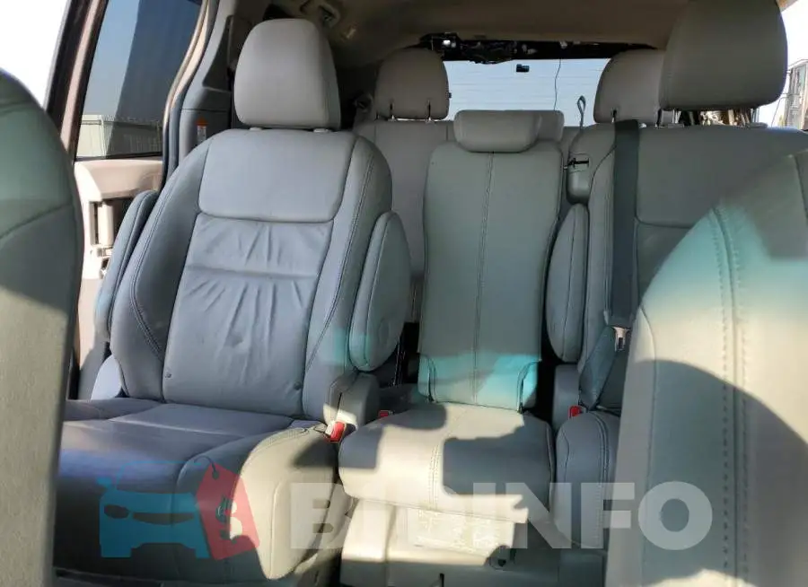 5TDYK3DCXGS715457 Photo# 10