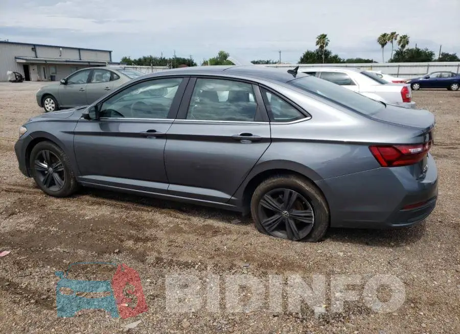 3VW7M7BU5NM010732 Photo# 2