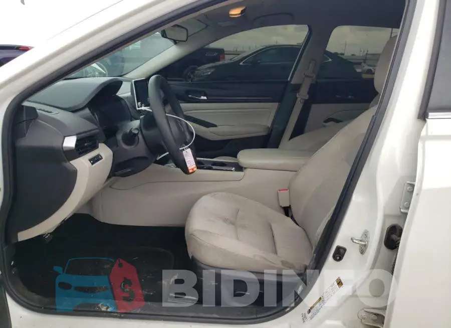 1N4BL4BV4LC201909 Photo# 7