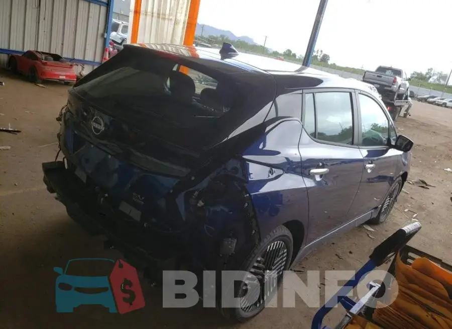 1N4CZ1CV8PC553719 Photo# 3