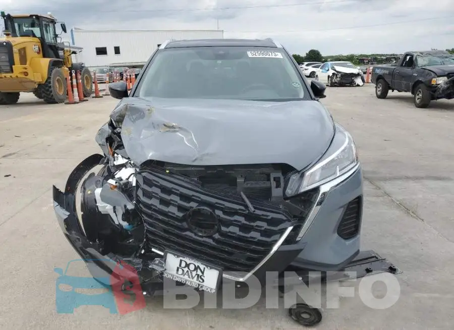 3N1CP5CV3PL527348 Photo# 5