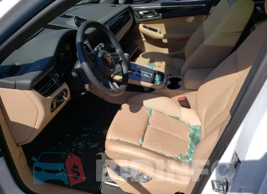 WP1AA2A56PLB15085 Photo# 7