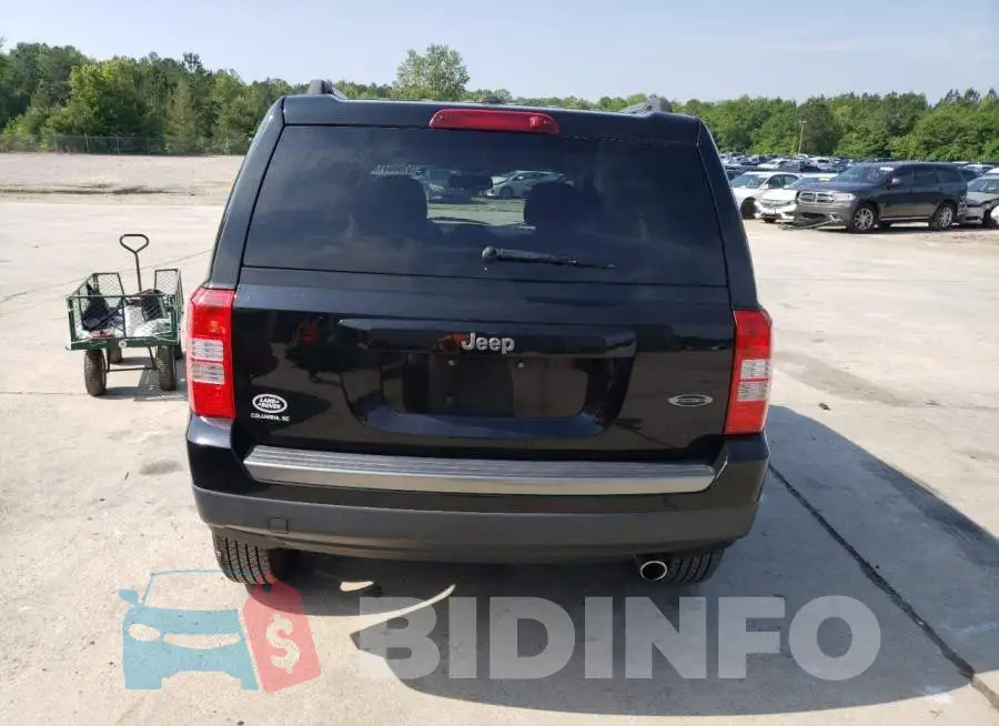 1C4NJPBA7GD601913 Photo# 6