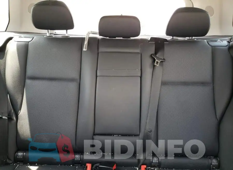 WDCGG5HB7FG407529 Photo# 10