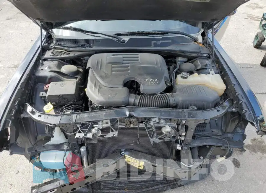 2C3CDZAG8FH715134 Photo# 11
