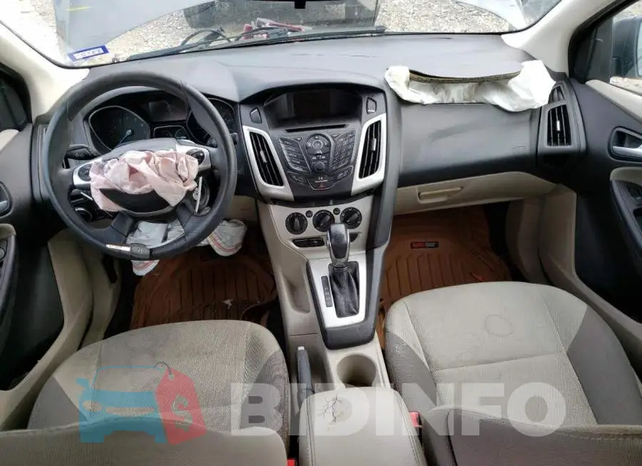 1FADP3F24EL372931 Photo# 8