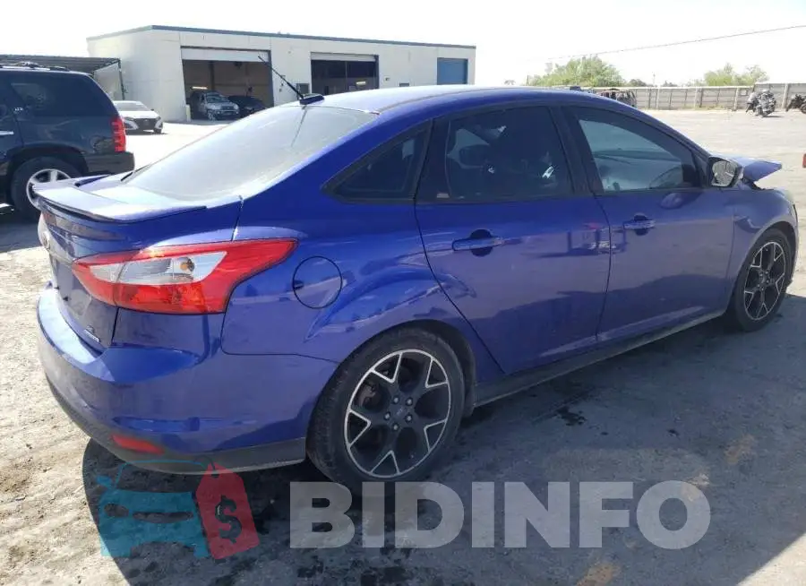 1FADP3F25EL117592 Photo# 3