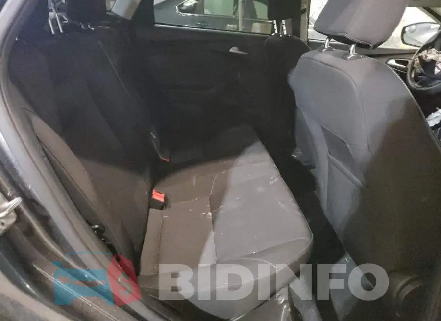 1FADP3F28HL276952 Photo# 10