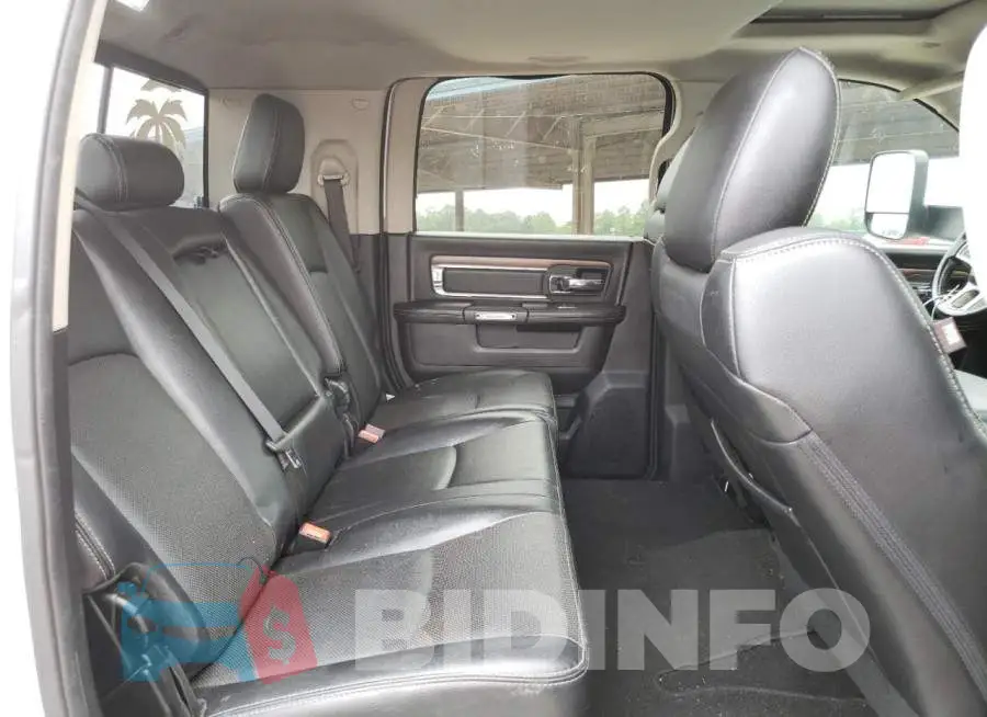 3C6UR5NL5HG517879 Photo# 10