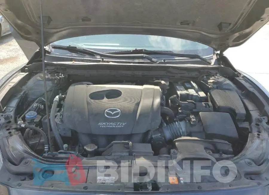 JM1GJ1V66E1140439 Photo# 11