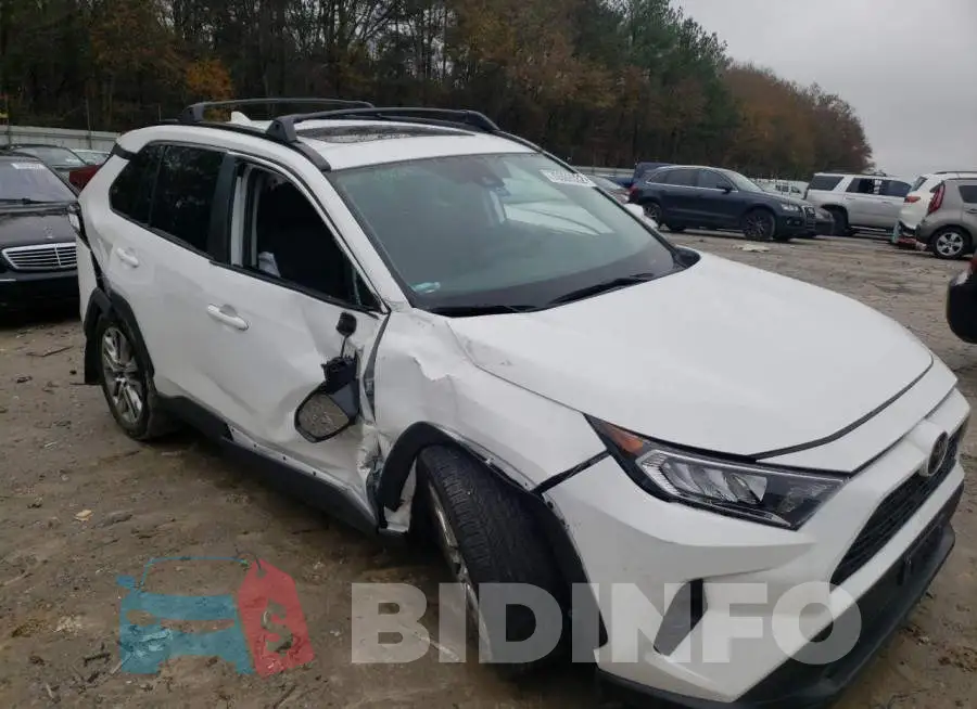 2T3C1RFV8KW043209 Photo# 4