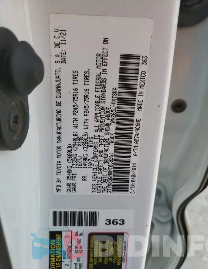 3TYAX5GN8NT038261 Photo# 12