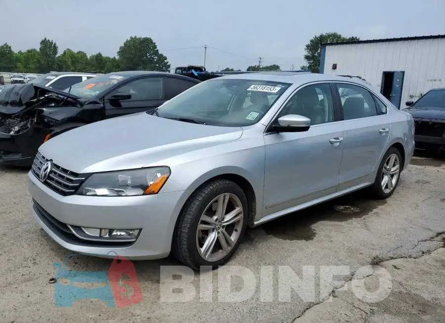 1VWCS7A38FC017674 Photo# 1