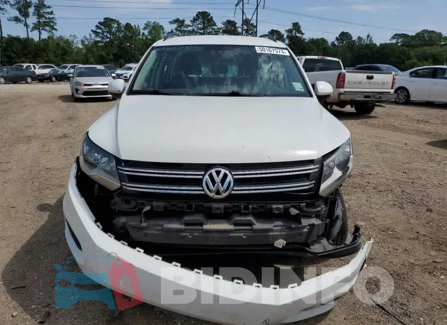 WVGAV7AX2GW603075 Photo# 5