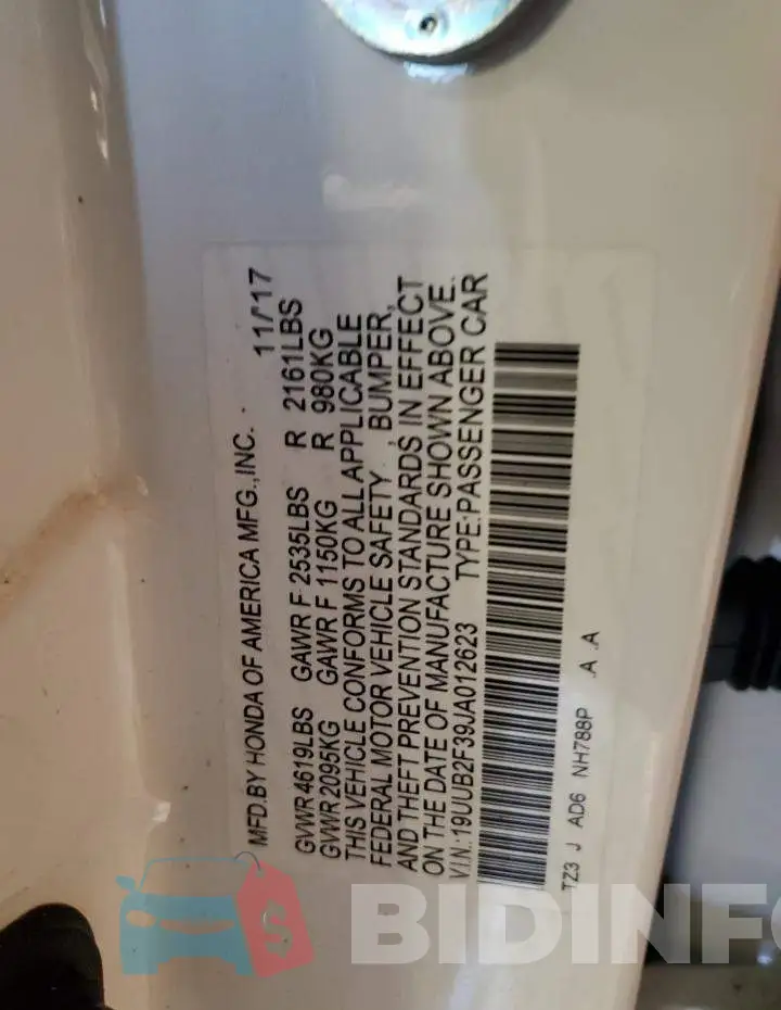 19UUB2F39JA012623 Photo# 12