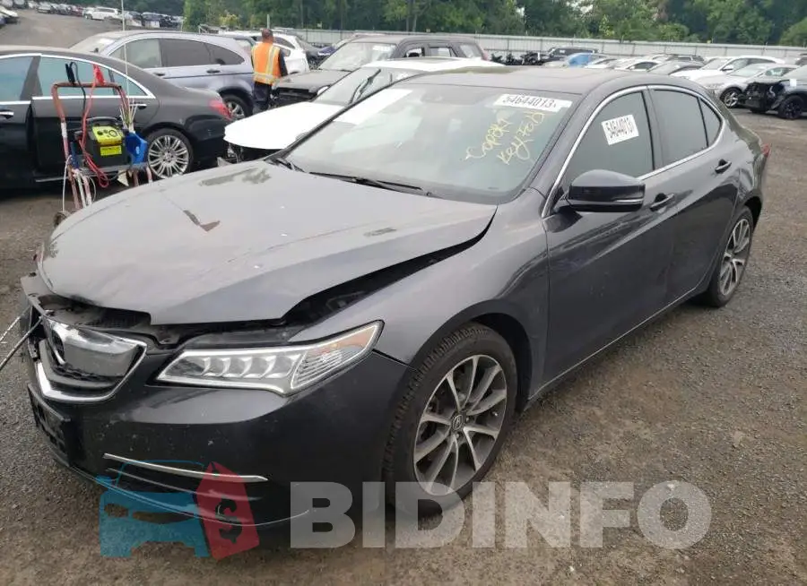 19UUB2F54FA011467 Photo# 1