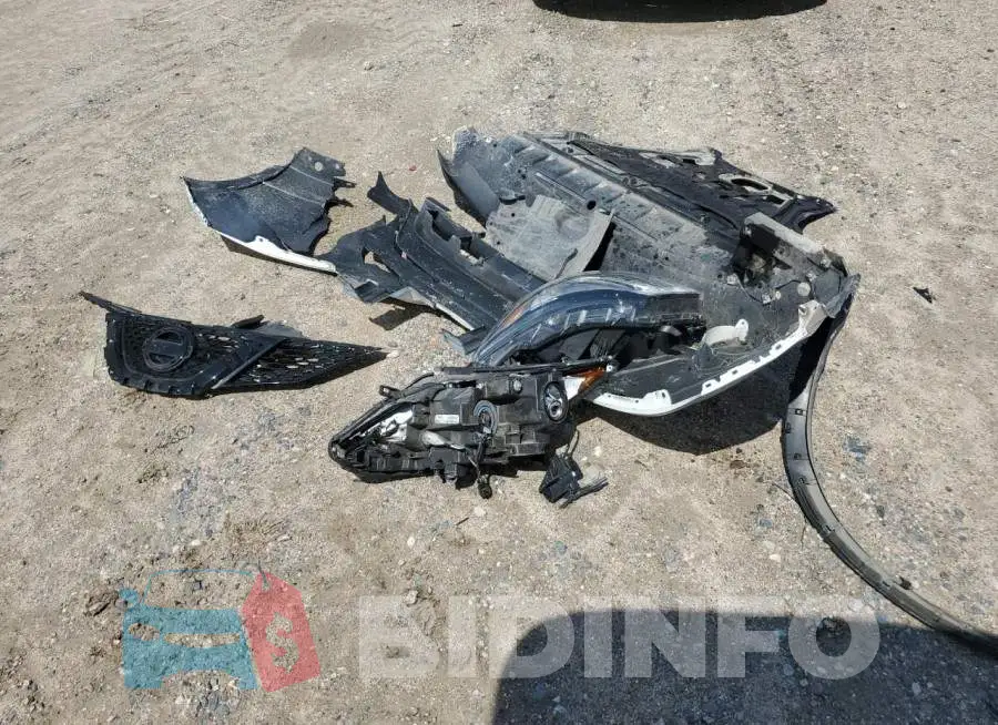 JN1BJ1CPXHW009899 Photo# 12