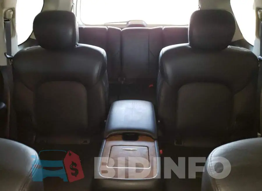 JN8AY2BB9M9792016 Photo# 10