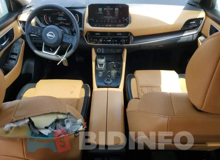 JN8BT3DD0PW302253 Photo# 8