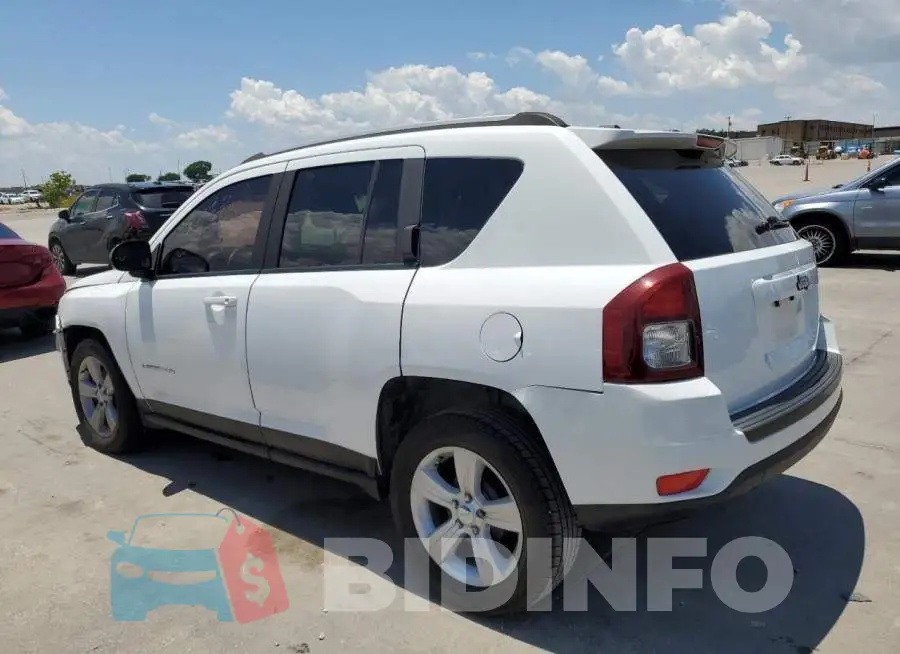 1C4NJCBA2GD665334 Photo# 2