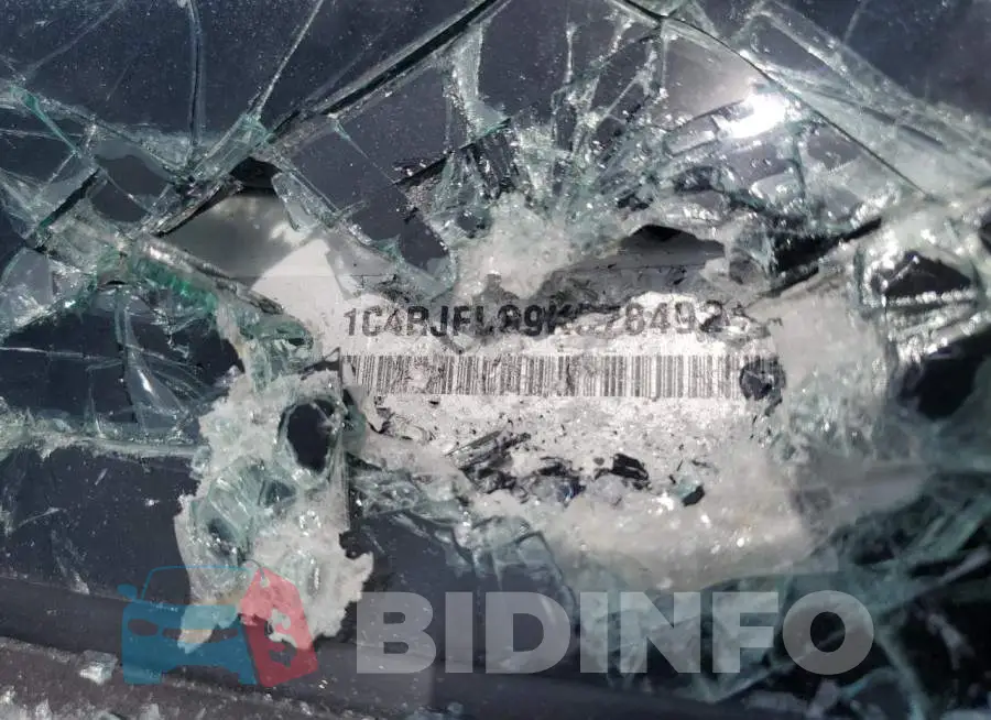 1C4RJFLG9KC784924 Photo# 12