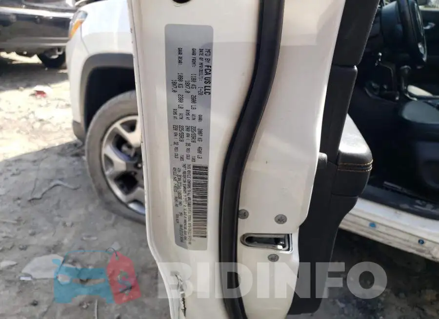 3C4NJDCB3LT185336 Photo# 13