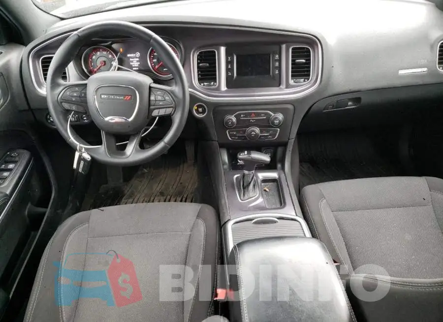 2C3CDXBG2FH896718 Photo# 8
