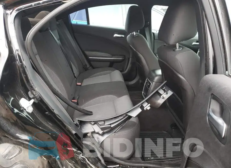 2C3CDXBG2FH896718 Photo# 10