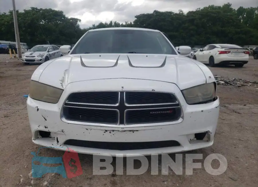 2C3CDXBG3EH112657 Photo# 5
