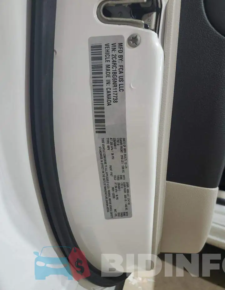 2C4RC1BG6NR117738 Photo# 13