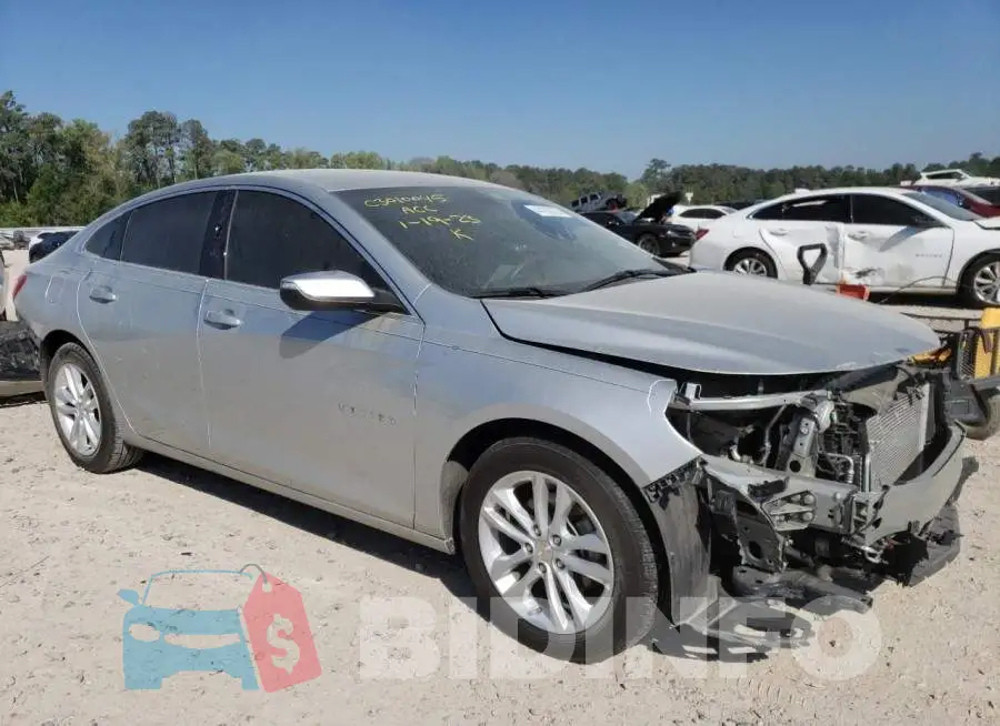 1G1ZD5ST0JF111932 Photo# 4