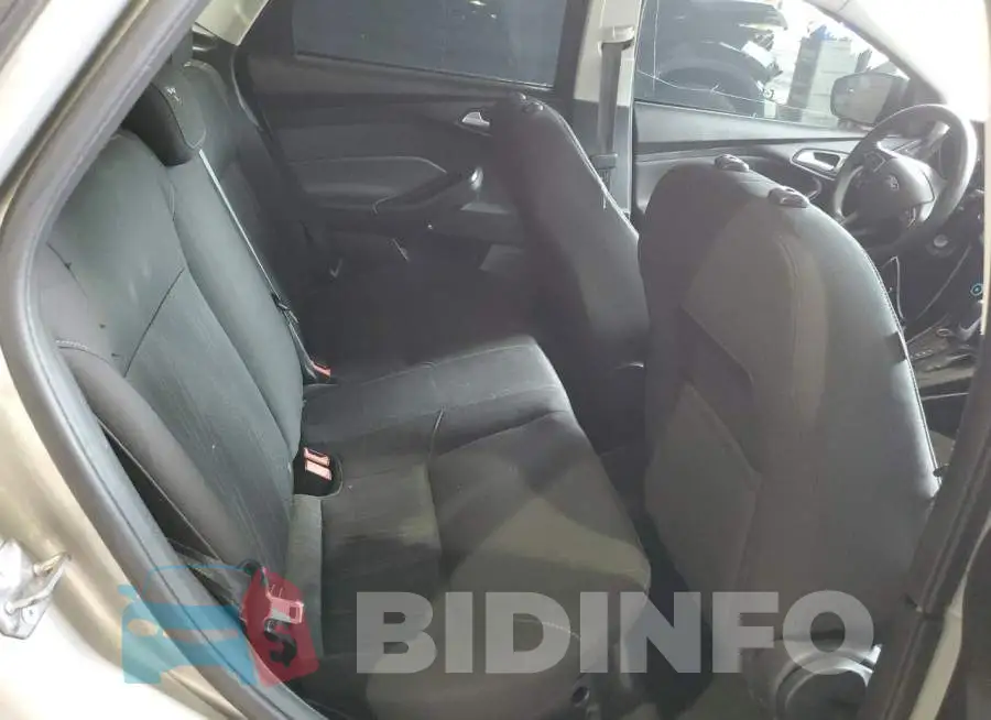 1FADP3F20FL276201 Photo# 10