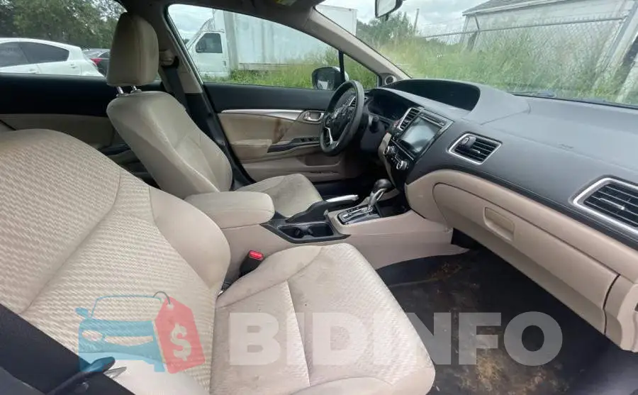 19XFB2F82EE081689 Photo# 5