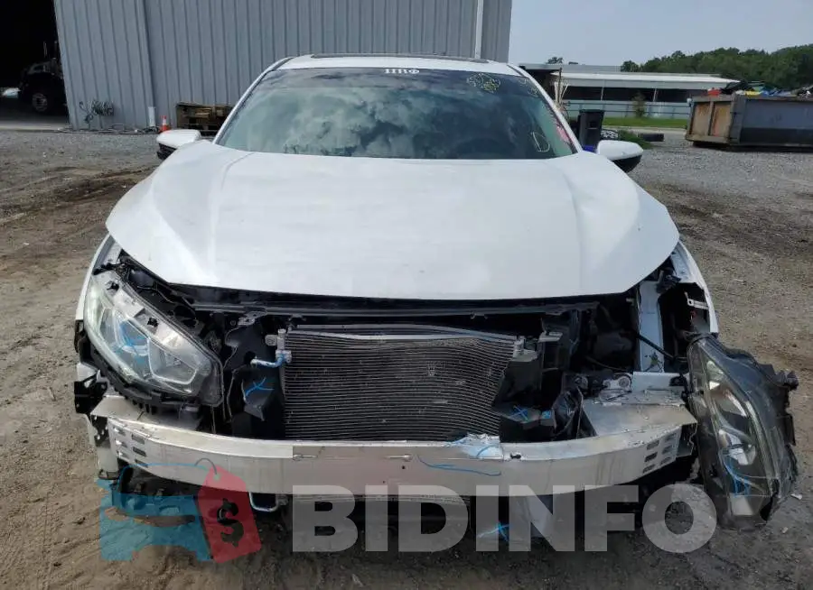 19XFC2F72JE036458 Photo# 5