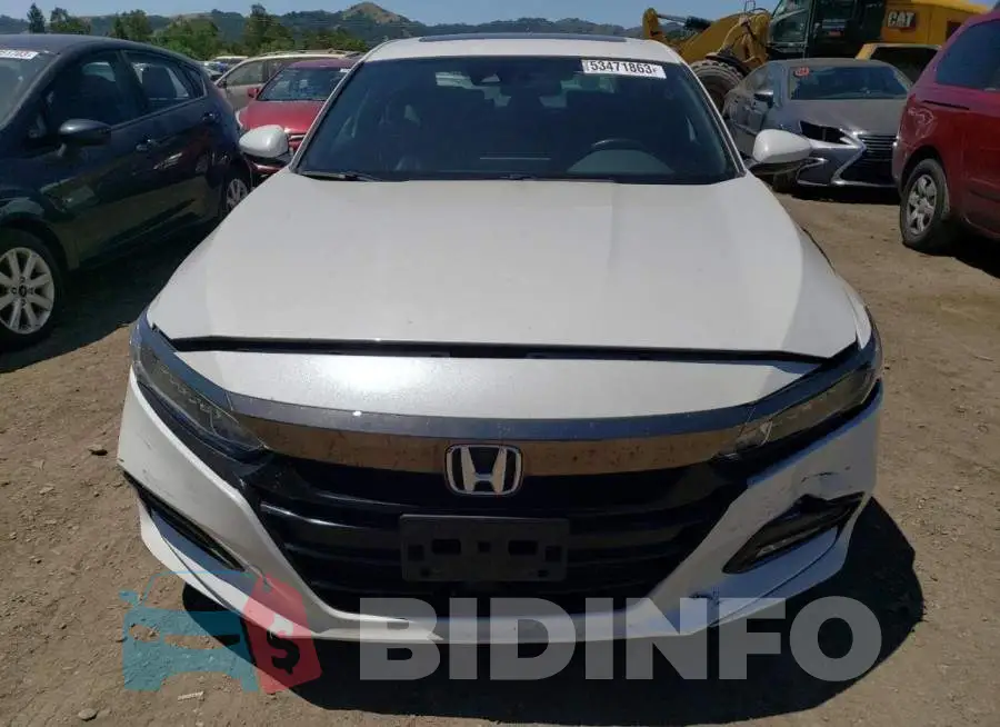 1HGCV2F31KA007131 Photo# 5
